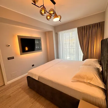 Zora Bliss Năvodari